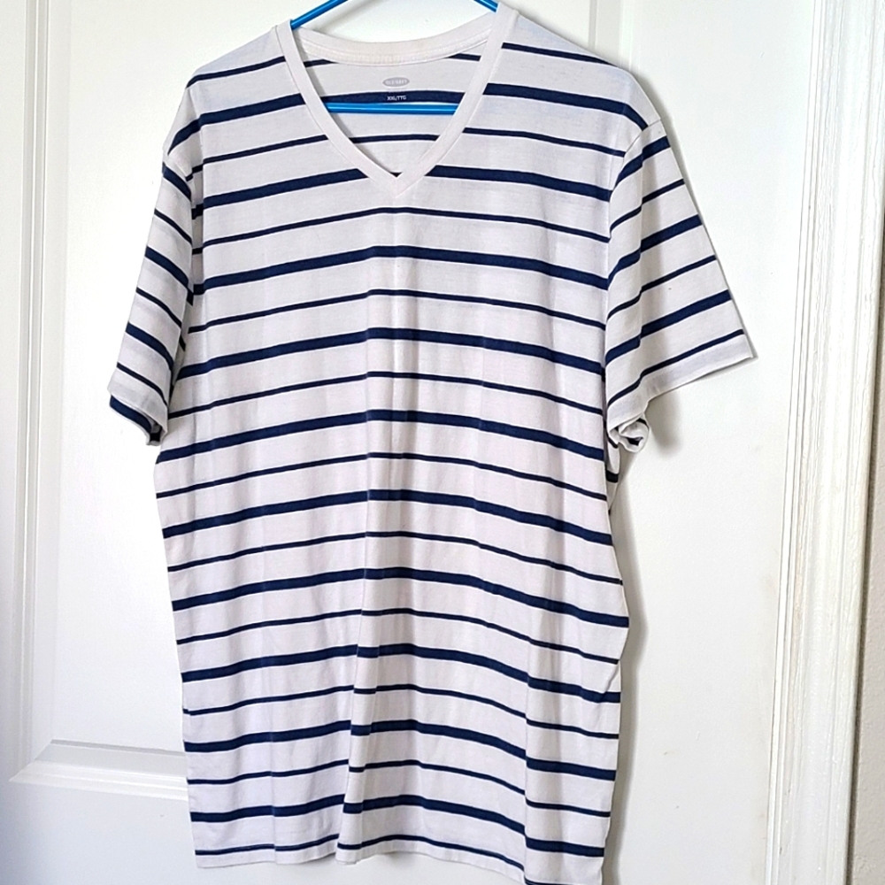 V-neck 2xl Stripped lightweight shirt